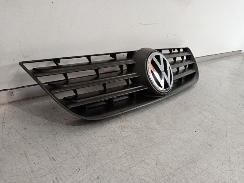 Recambio de rejilla delantera para volkswagen polo iv (9n_, 9a_) 1.2 12v referencia OEM IAM 6Q0853653E 1T0853601A 