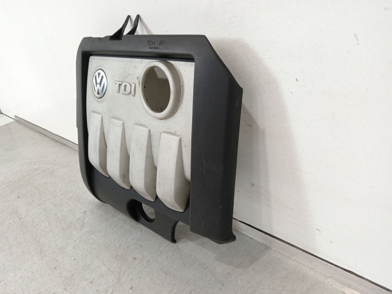 Recambio de tapa motor para volkswagen golf v (1k1) 1.9 tdi referencia OEM IAM 03G103925AJ 03G103925AN 03G103925AA