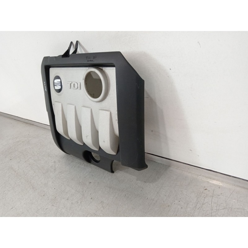 Recambio de tapa motor para seat toledo iii (5p2) 1.9 tdi referencia OEM IAM 03G103925H 03G103925AN 03G103925AJ