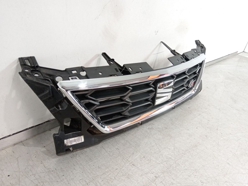 Recambio de rejilla delantera para seat leon st (5f8) 1.5 tsi referencia OEM IAM 5F0853651L 5F0853654J 