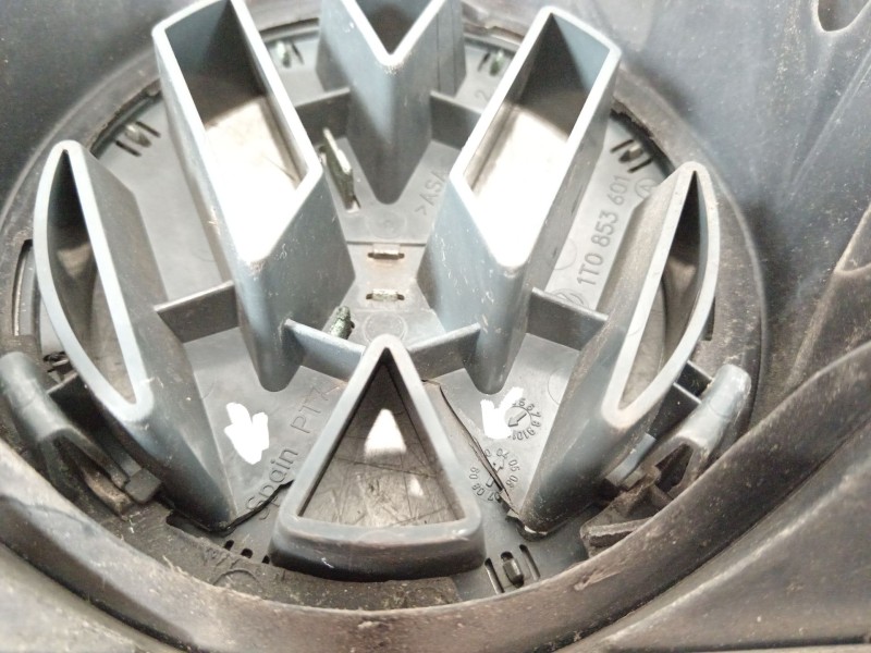 Recambio de rejilla delantera para volkswagen touran (1t1, 1t2) 1.9 tdi referencia OEM IAM 1T0853651 1T0853653 1T0853601