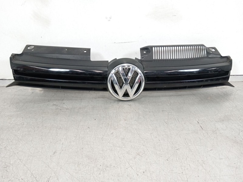 Recambio de rejilla delantera para volkswagen golf vi (5k1) 1.6 tdi referencia OEM IAM 5K0853653 5K0853651AF 