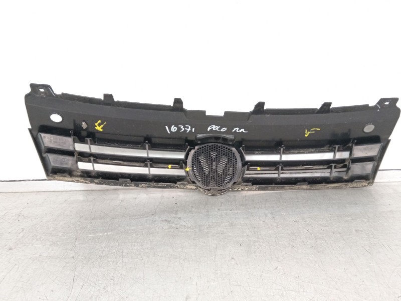 Recambio de rejilla delantera para volkswagen polo v (6r1, 6c1) 1.2 tsi referencia OEM IAM 6R0853651C 6R0853653C 6R0853600A
