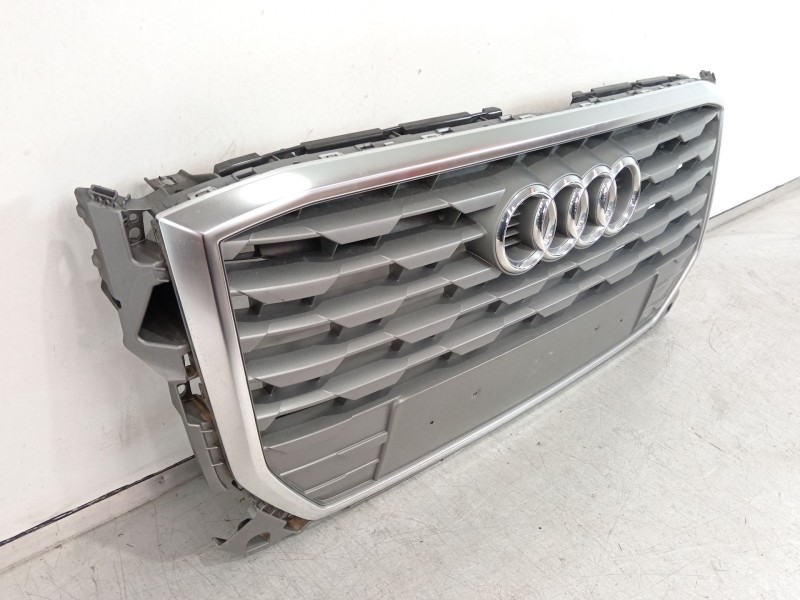 Recambio de rejilla delantera para audi q2 (gab, gag) 35 tfsi referencia OEM IAM 81A853651 81A853037 