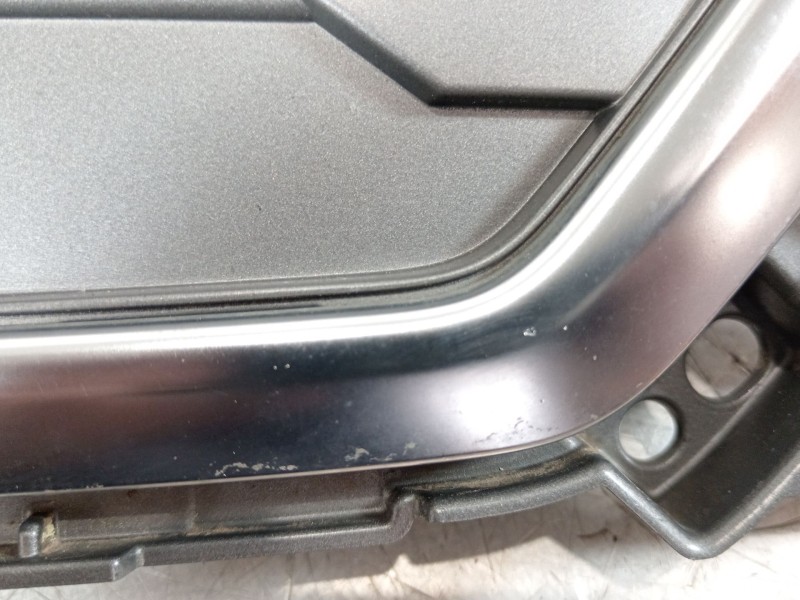 Recambio de rejilla delantera para audi q2 (gab, gag) 35 tfsi referencia OEM IAM 81A853651 81A853037 