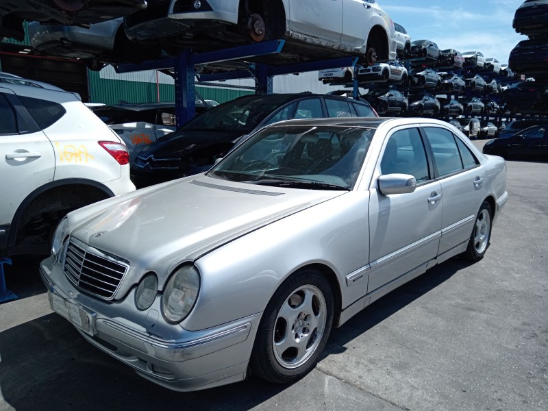 mercedes-benz clase e (w210) del año 2000