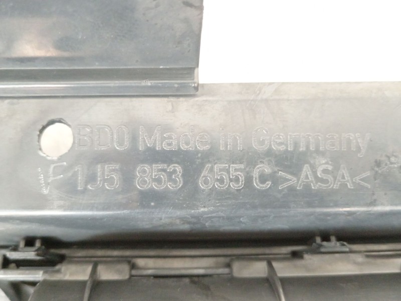 Recambio de rejilla delantera para volkswagen bora i (1j2) 1.9 tdi referencia OEM IAM 1J5853655C 1J5853601 1J5853601A