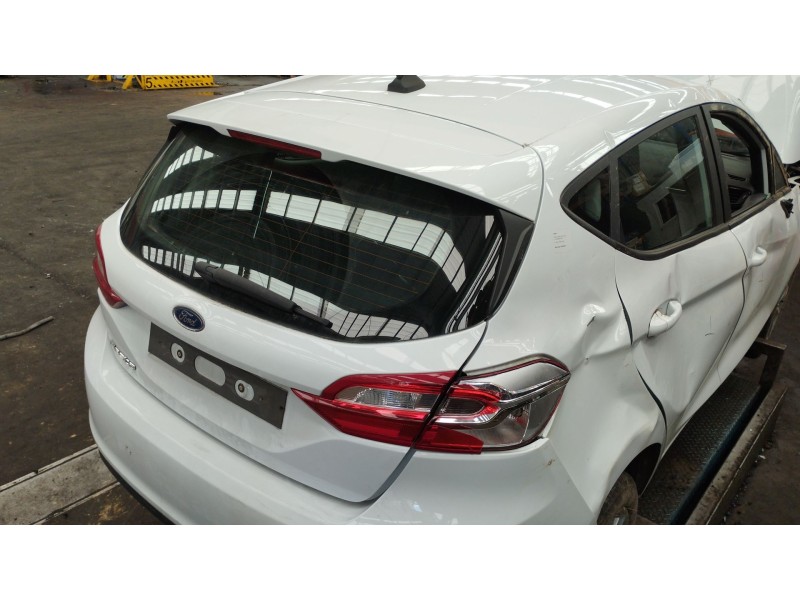 Recambio de porton trasero para ford fiesta vii (hj, hf) 1.0 ecoboost referencia OEM IAM 2180034  