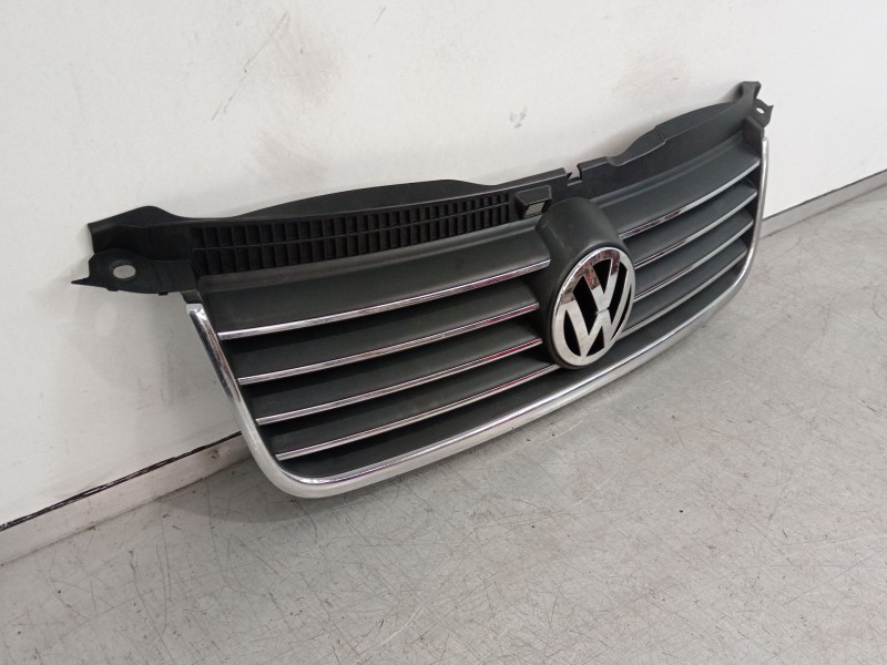 Recambio de rejilla delantera para volkswagen passat b5.5 (3b3) 1.9 tdi referencia OEM IAM 3B0853651L 3B0853601C 