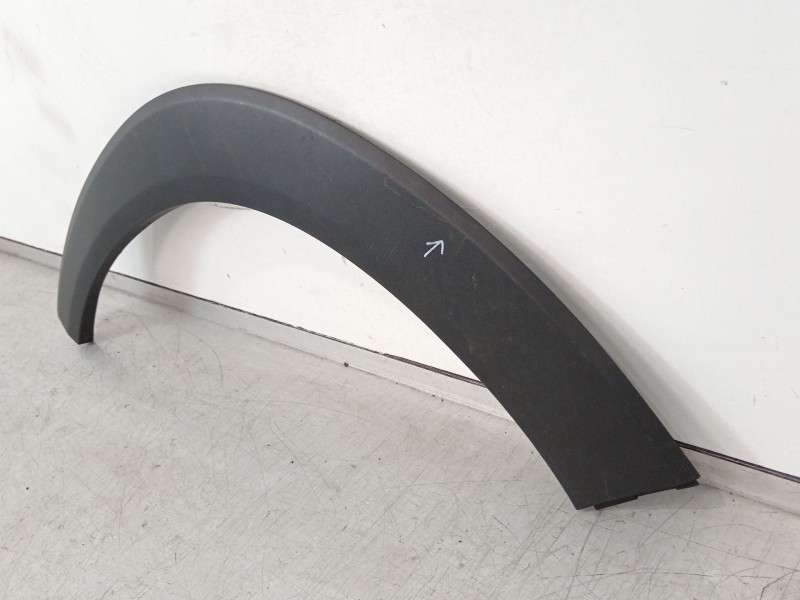 Recambio de aletin delantero izquierdo para hyundai tucson essence bluedrive 2wd referencia OEM IAM 87713D7000  