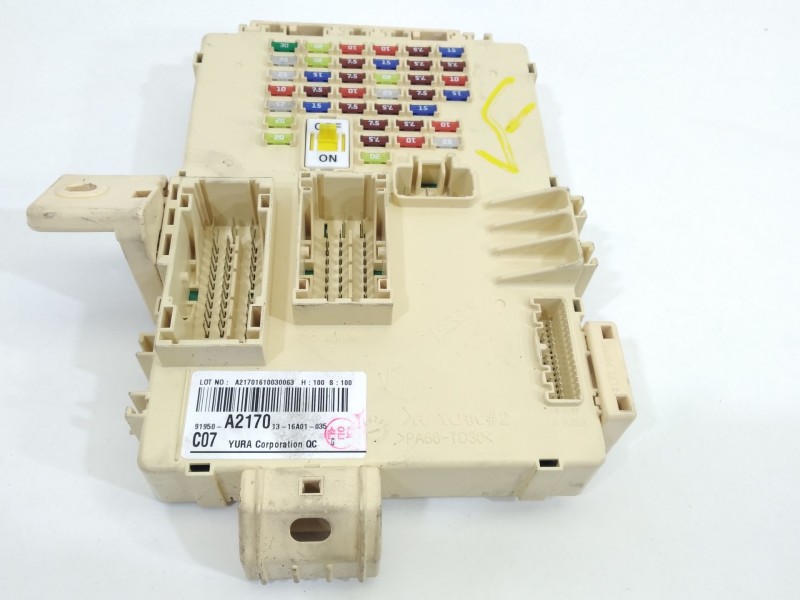 Recambio de caja reles / fusibles para kia cee´d (jd) 1.6 crdi 136 referencia OEM IAM 91950A2170  