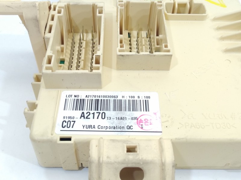 Recambio de caja reles / fusibles para kia cee´d (jd) 1.6 crdi 136 referencia OEM IAM 91950A2170  