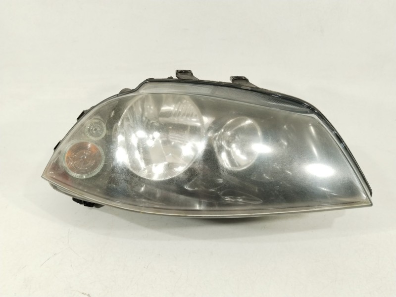Recambio de faro derecho para seat ibiza iii (6l1) 1.2 12v referencia OEM IAM 6L1941006M  