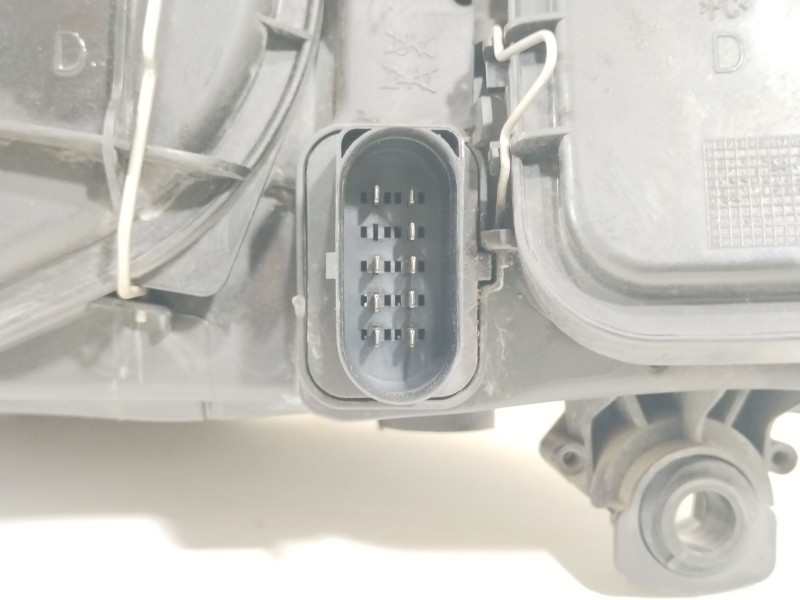 Recambio de faro derecho para seat ibiza iii (6l1) 1.2 12v referencia OEM IAM 6L1941006M  