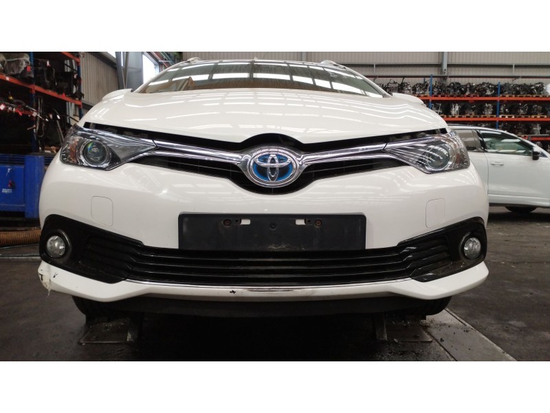 Recambio de paragolpes delantero para toyota auris station wagon (_e18_) 1.8 hybrid (zwe186_) referencia OEM IAM 521190Z962 5211