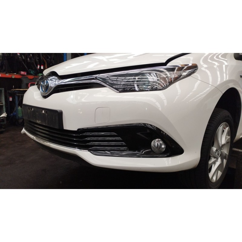 Recambio de paragolpes delantero para toyota auris station wagon (_e18_) 1.8 hybrid (zwe186_) referencia OEM IAM 521190Z962 5211