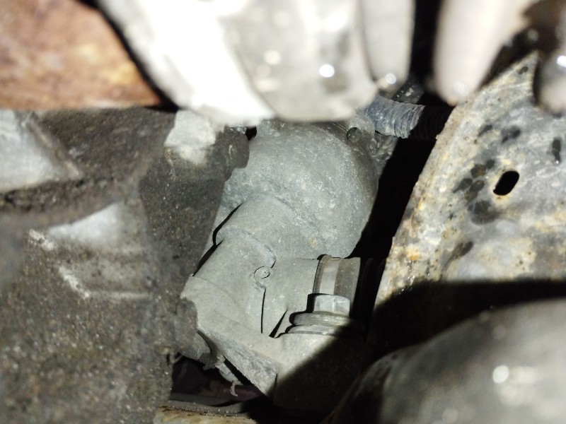 Recambio de cremallera direccion para ford focus iii sedán 1.6 ti referencia OEM IAM BV6C3D070AE AV6T3C221 