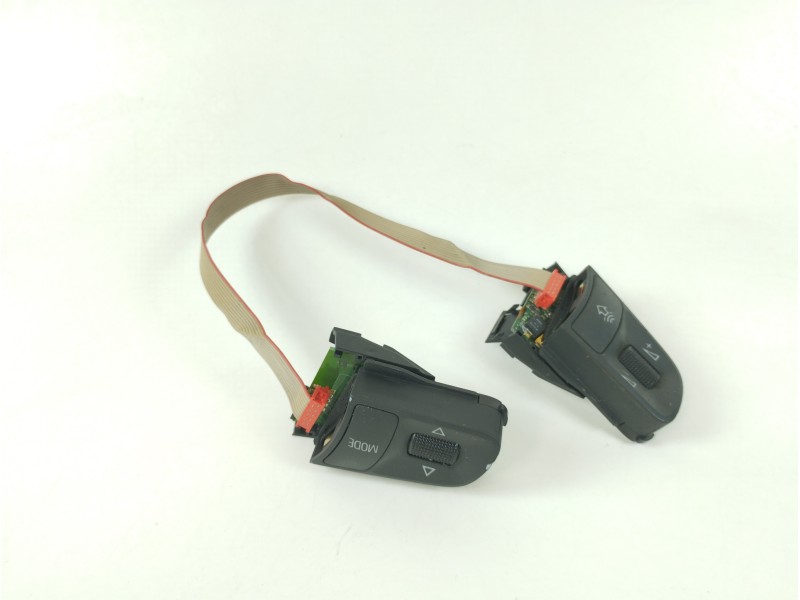 Recambio de mando volante para audi a8 (4e2) 3.7 quattro referencia OEM IAM 4E0951527  