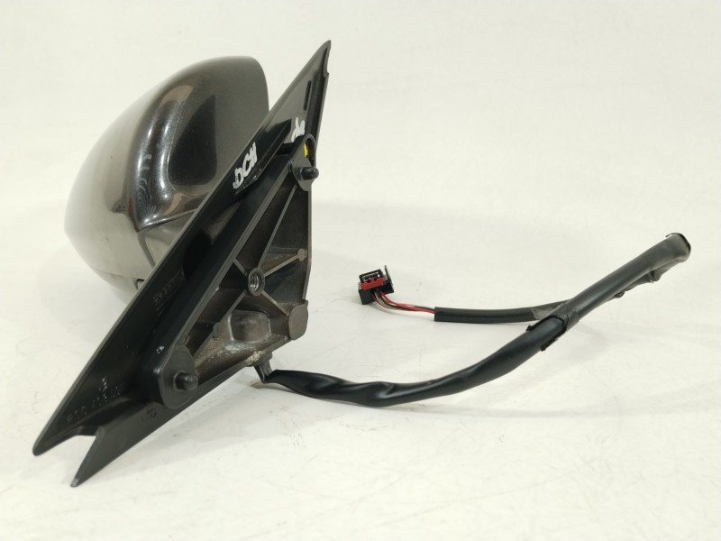 Recambio de retrovisor derecho para audi a3 sportback (8pa) 2.0 tdi referencia OEM IAM 8P1858532G  