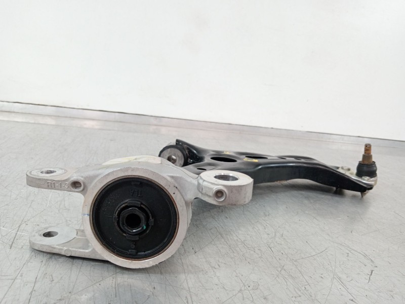 Recambio de brazo suspension inferior delantero derecho para honda cr-v vi hybrid referencia OEM IAM WCS04A023  