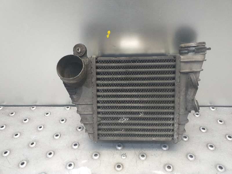 Recambio de intercooler para volkswagen golf iv berlina (1j1) conceptline referencia OEM IAM 1J0145805D  