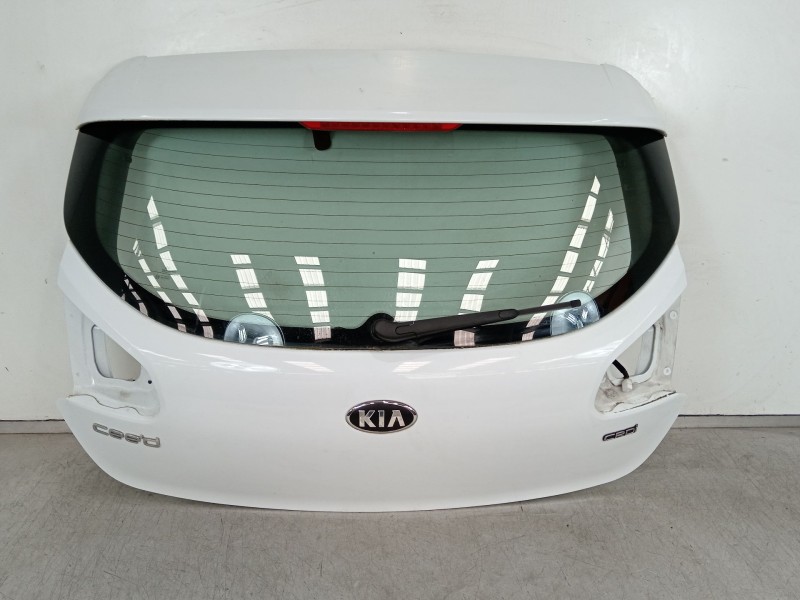 Recambio de porton trasero para kia cee´d spirit referencia OEM IAM 73700A2000  