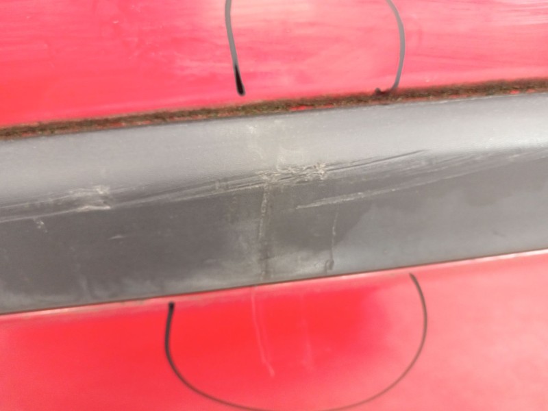 Recambio de puerta delantera derecha para renault clio iii 1.2 16v referencia OEM IAM 7751476109  