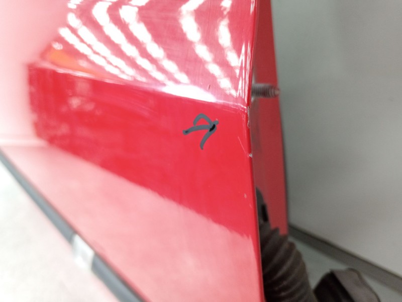 Recambio de puerta delantera derecha para renault clio iii 1.2 16v referencia OEM IAM 7751476109  