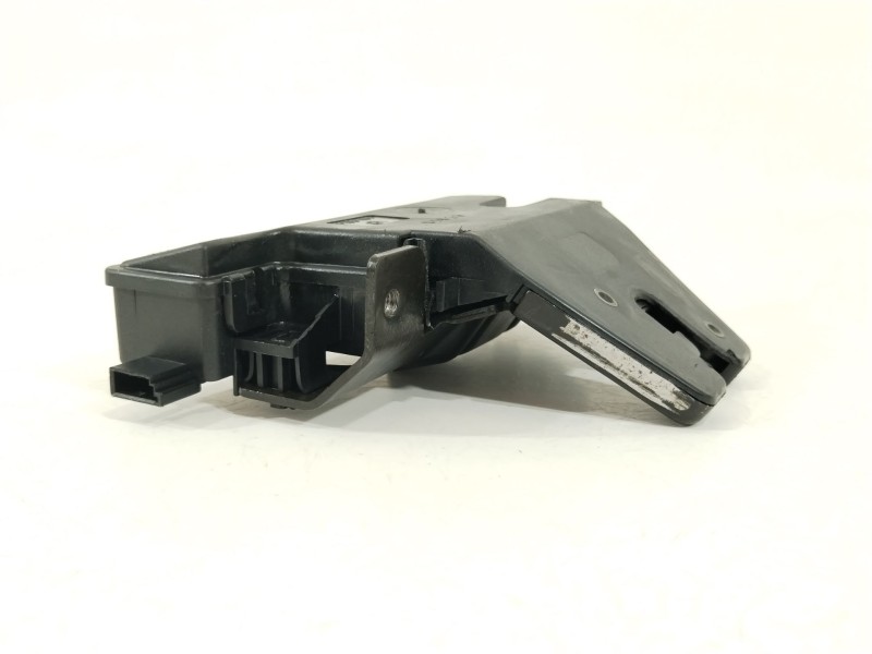 Recambio de cerradura maletero / porton para bmw 3 (e46) 330 d referencia OEM IAM 8196401 51247840617 