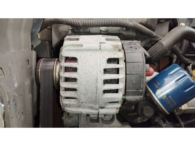 Recambio de alternador para dacia duster (hs_) 1.5 dci referencia OEM IAM 231000788R TG15C230 