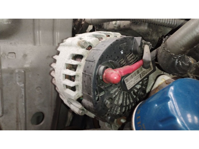 Recambio de alternador para dacia duster (hs_) 1.5 dci referencia OEM IAM 231000788R TG15C230 