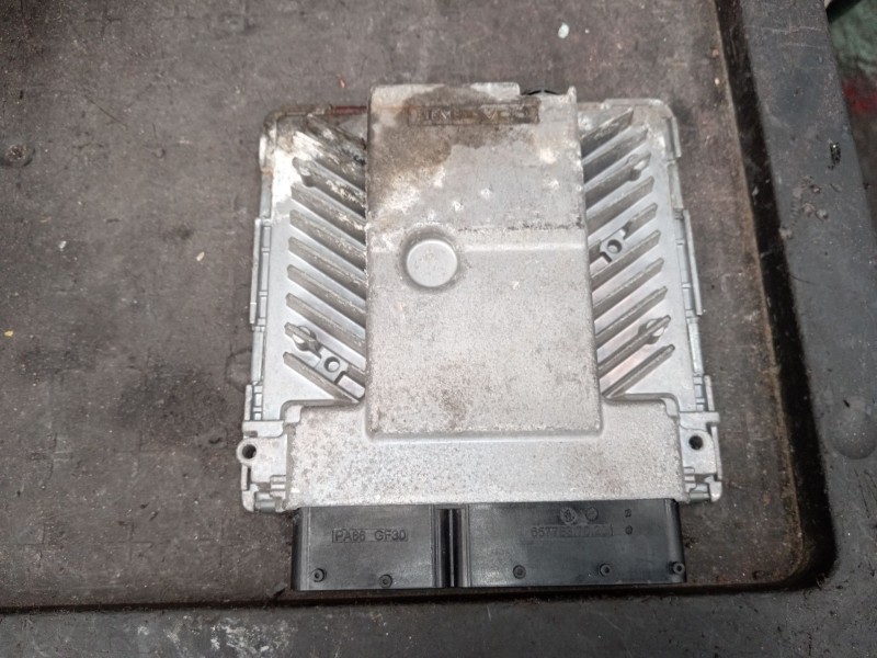 Recambio de centralita motor uce para volkswagen passat b6 (3c2) 2.0 tdi referencia OEM IAM 03G906018 5WP45500AH 