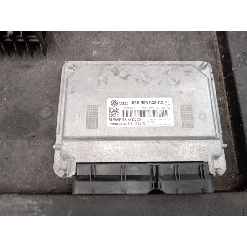 Recambio de centralita motor uce para audi a3 sportback (8pa) 1.6 referencia OEM IAM 06A906033GQ 5WP4034404 