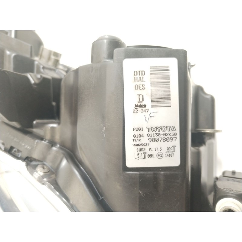 Recambio de faro derecho para toyota auris station wagon (_e18_) 1.8 hybrid (zwe186_) referencia OEM IAM 8113002K30 90078097 