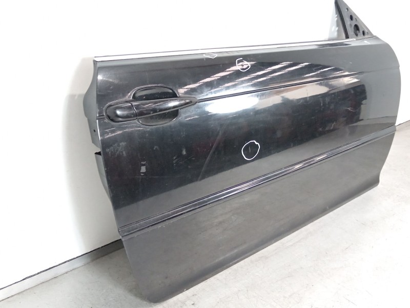 Recambio de puerta delantera derecha para bmw 3 coupé (e46) 330 ci referencia OEM IAM 41517038092  