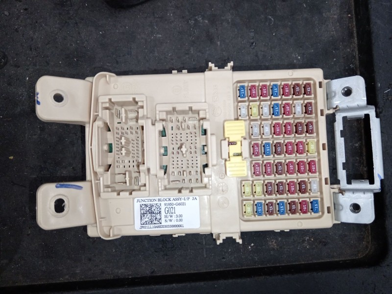 Recambio de caja reles / fusibles para kia picanto iii (ja) 1.0 referencia OEM IAM 91950G6021 919D5G6000 