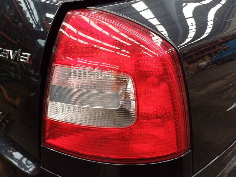 Recambio de piloto trasero derecho para skoda octavia ii (1z3) 1.4 tsi referencia OEM IAM 1Z5945096B 1Z5945112B 1Z5945258A
