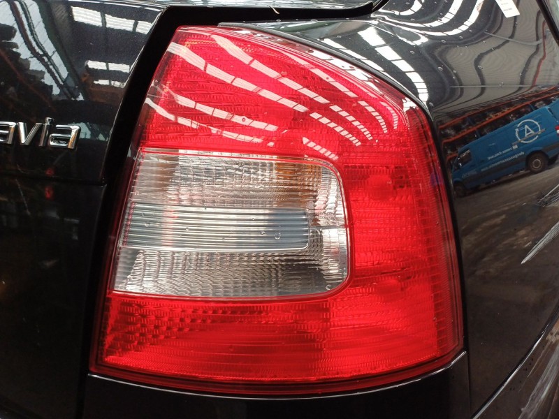 Recambio de piloto trasero derecho para skoda octavia ii (1z3) 1.4 tsi referencia OEM IAM 1Z5945096B 1Z5945112B 1Z5945258A