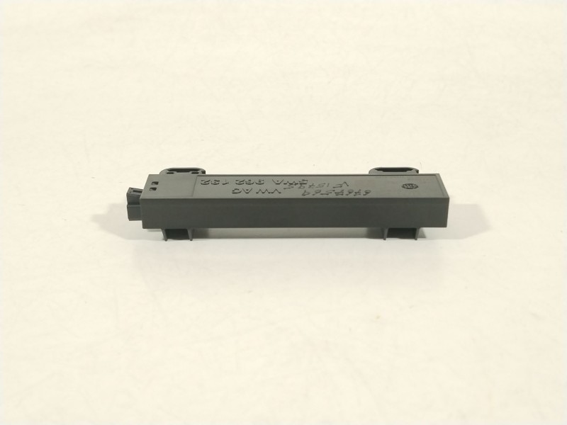 Recambio de antena para cupra leon (kl1, ku1, kug) 2.0 tsi referencia OEM IAM 5WA962132 5FA224075 