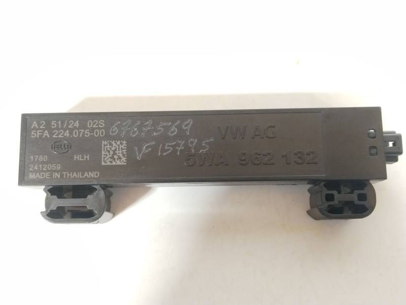 Recambio de antena para cupra leon (kl1, ku1, kug) 2.0 tsi referencia OEM IAM 5WA962132 5FA224075 