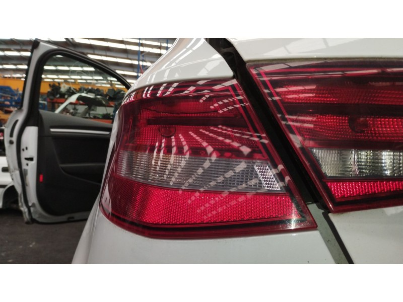 Recambio de piloto trasero izquierdo para audi a3 (8v1, 8vk) 1.6 tdi referencia OEM IAM 8V3945095 81040102 