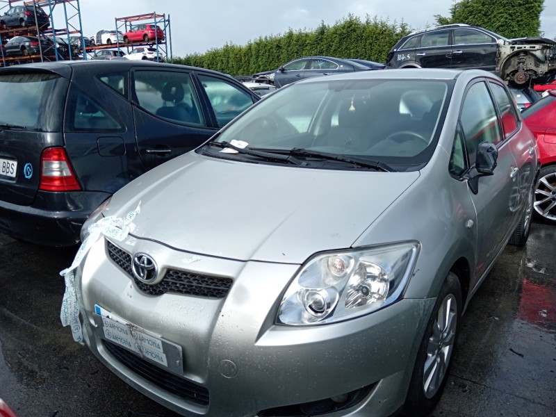toyota auris (_e15_) del año 2007