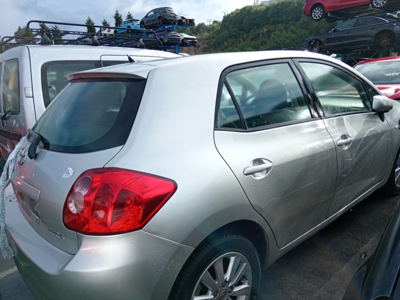 toyota auris (_e15_) del año 2007