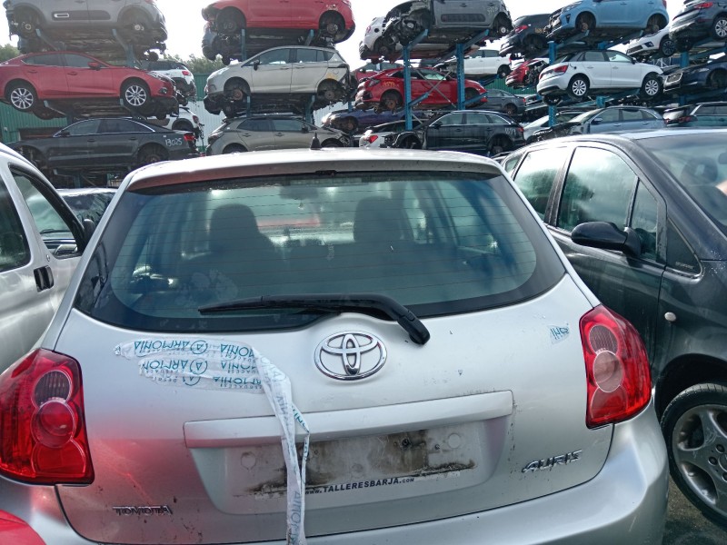 toyota auris (_e15_) del año 2007