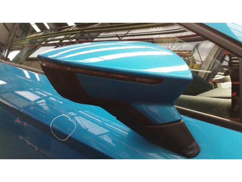 Recambio de retrovisor derecho para seat leon sc (5f5) style referencia OEM IAM 5F1857508N 5F0857522A 