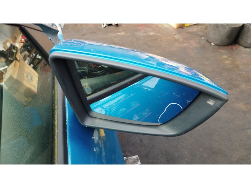 Recambio de retrovisor derecho para seat leon sc (5f5) style referencia OEM IAM 5F1857508N 5F0857522A 