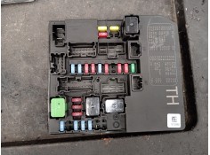 Recambio de caja reles / fusibles para nissan juke (f15) 1.2 dig-t referencia OEM IAM 284B71TX2A  