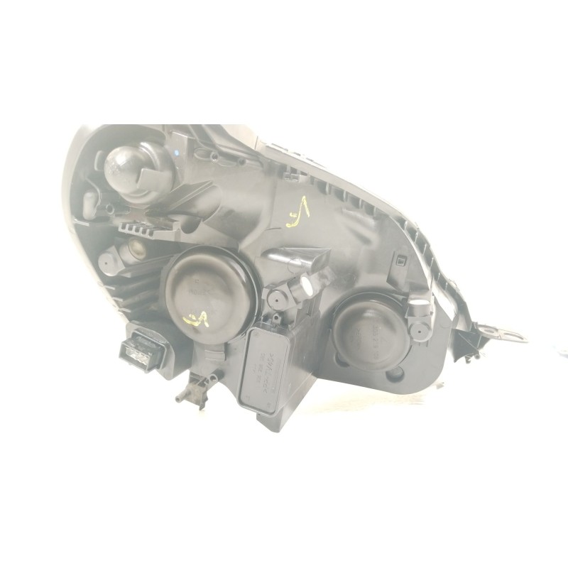 Recambio de faro izquierdo para opel zafira / zafira family b (a05) 1.8 (m75) referencia OEM IAM 13260844 0301214205 
