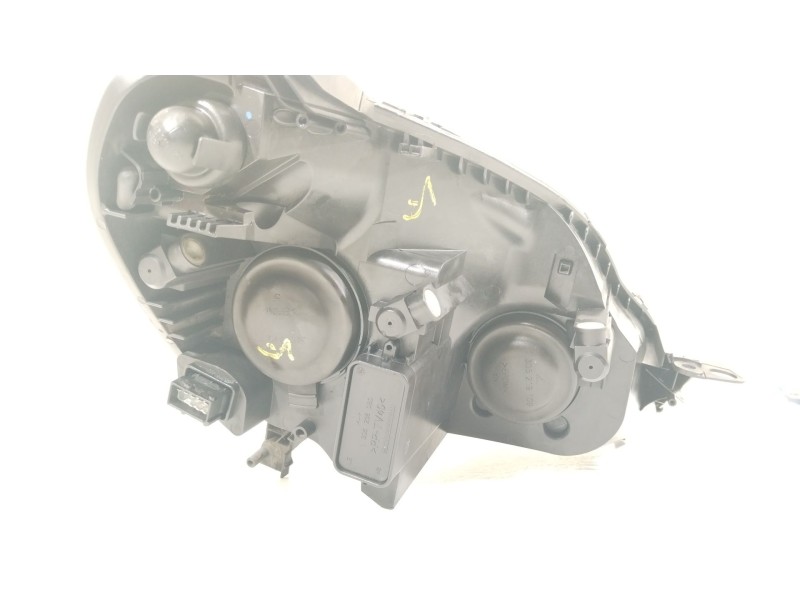 Recambio de faro izquierdo para opel zafira / zafira family b (a05) 1.8 (m75) referencia OEM IAM 13260844 0301214205 