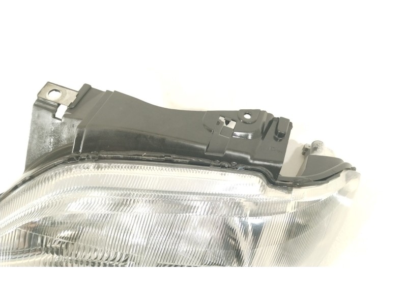 Recambio de faro izquierdo para citroën xsara break (n2) 1.9 td referencia OEM IAM 6204R5 37550748 375870748